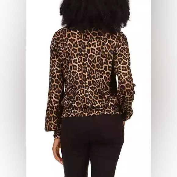 Small Michael Kors Jersey Cheetah Print V-Neck Long Sleeve Smocked Hem Shirt - Picture 2 of 6